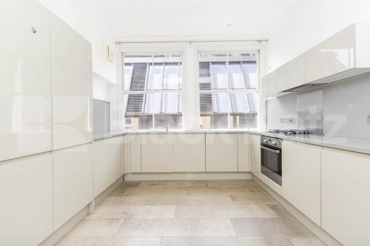 2 bed 2 bath Warehouse conversion locate din the heart of Clerkenwell   Berry Street, Clerkenwell